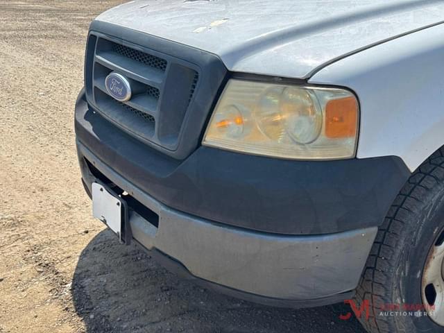 Image of Ford F-150 equipment image 3