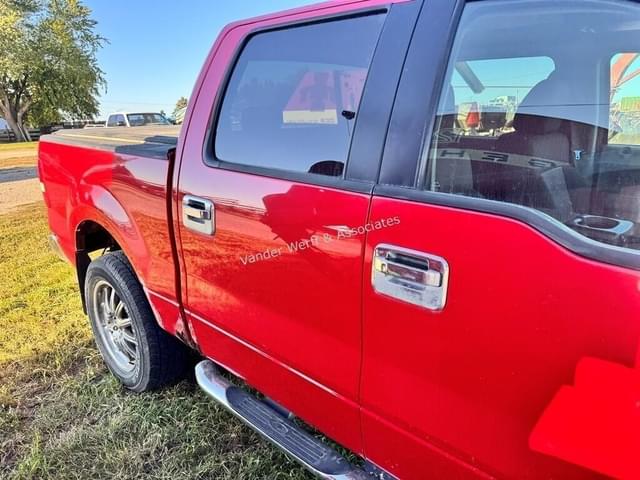 Image of Ford F-150 equipment image 4
