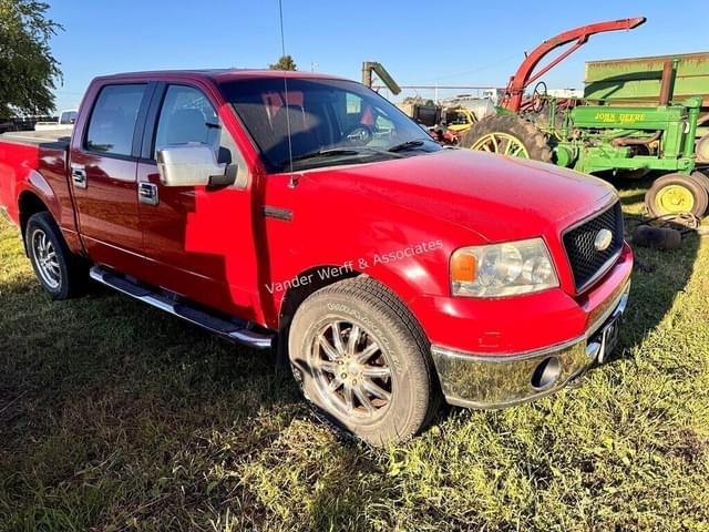 Image of Ford F-150 equipment image 2