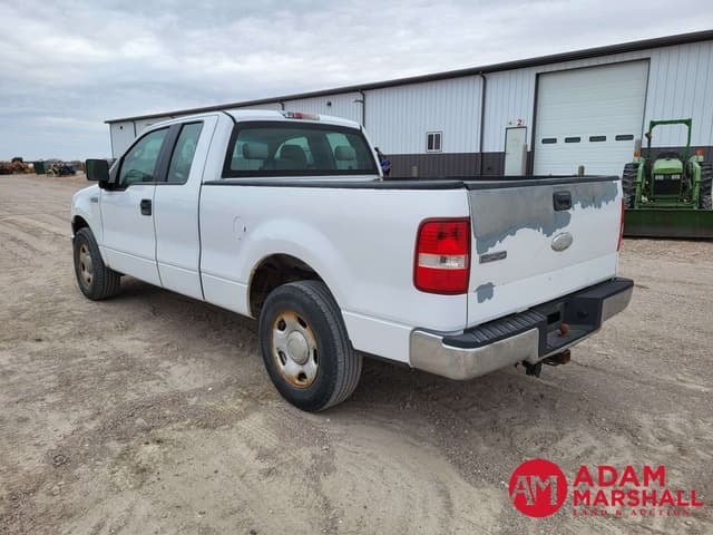 Image of Ford F-150 equipment image 3