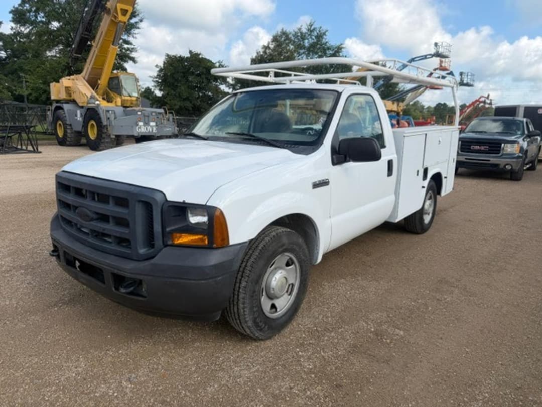 Image of Ford F-150 Primary image