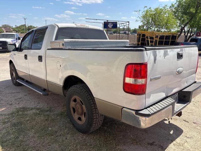 Image of Ford F-150 equipment image 2