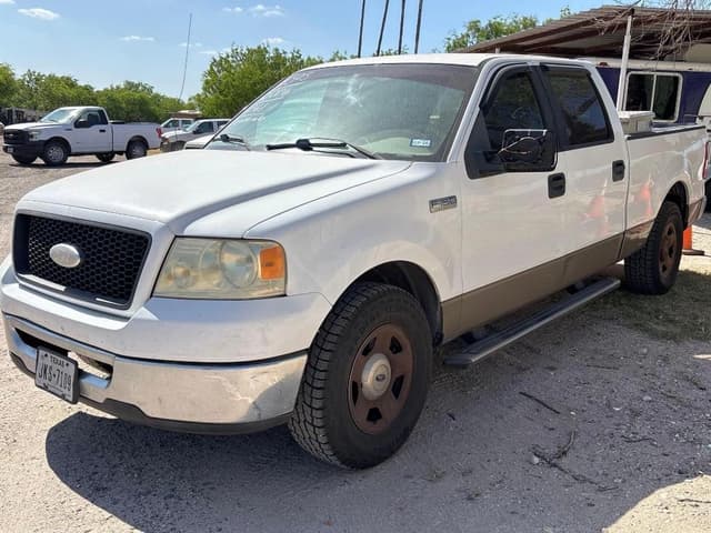 Image of Ford F-150 equipment image 1