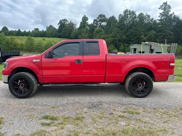 Image of Ford F-150 equipment image 1
