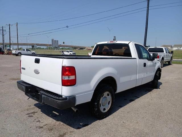 Image of Ford F-150 equipment image 3