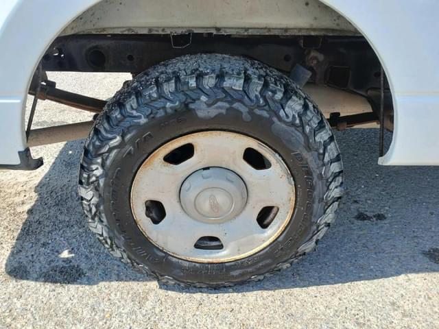 Image of Ford F-150 equipment image 4
