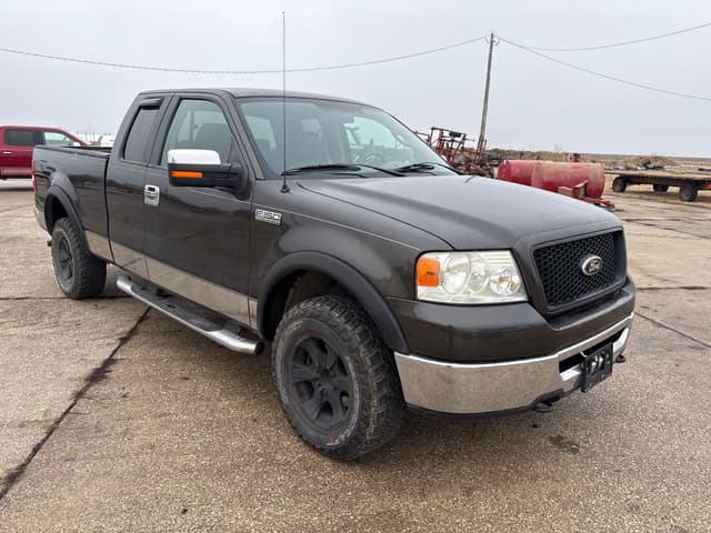 Image of Ford F-150 equipment image 1