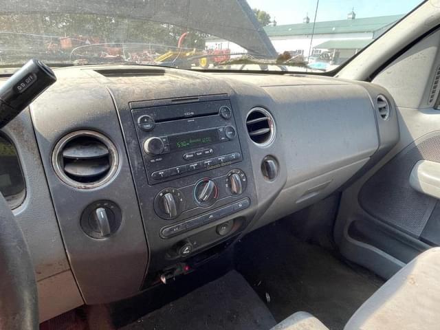 Image of Ford F-150 equipment image 3