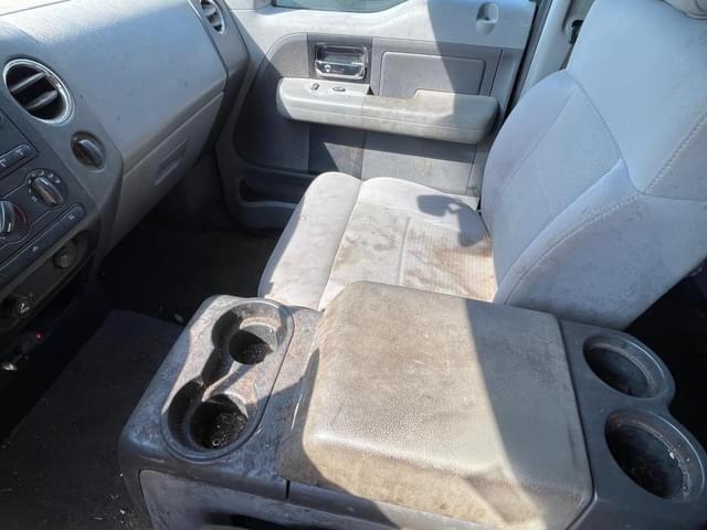 Image of Ford F-150 equipment image 4