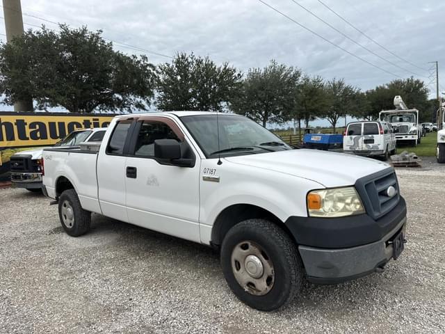 Image of Ford F-150 equipment image 3