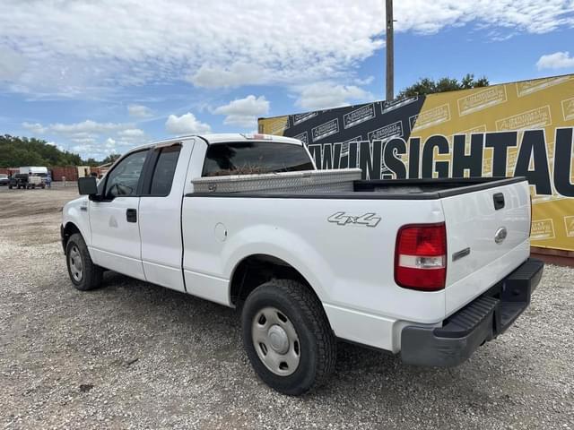Image of Ford F-150 equipment image 1