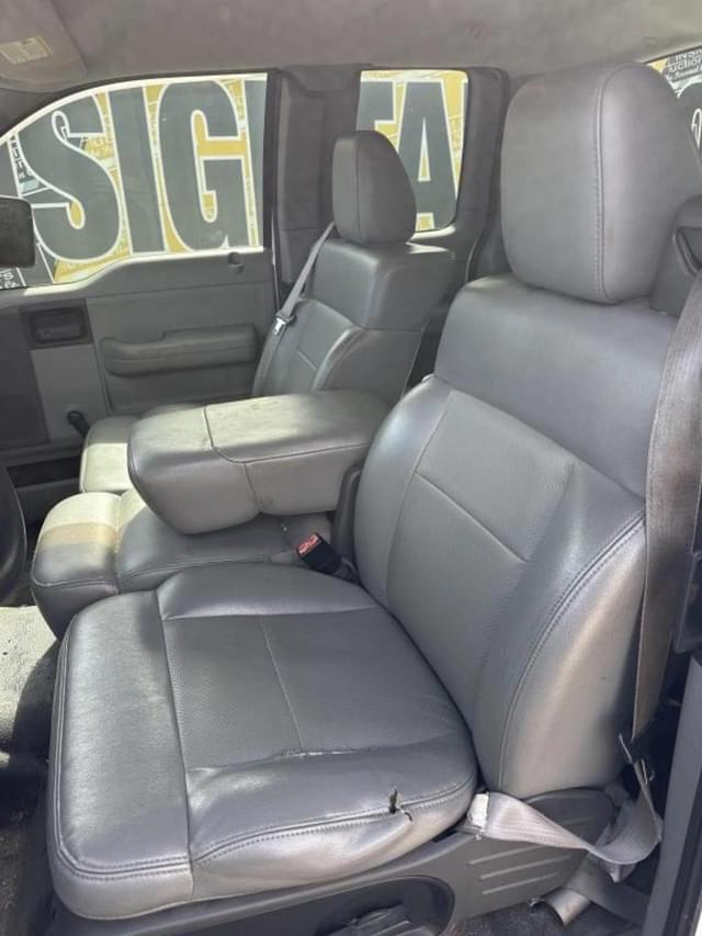 Image of Ford F-150 equipment image 4