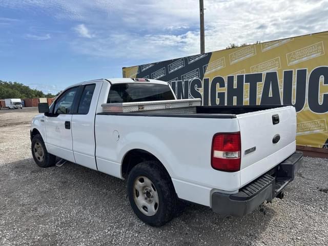 Image of Ford F-150 equipment image 1