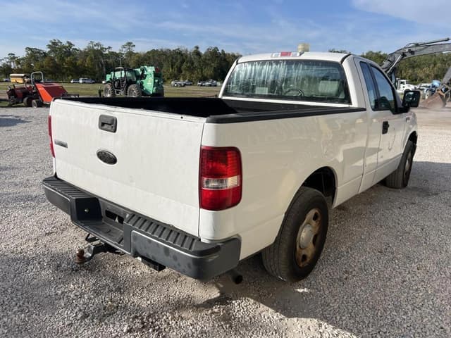 Image of Ford F-150 equipment image 2