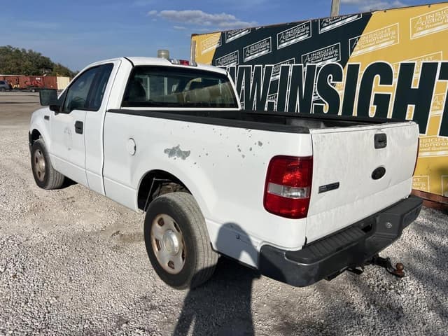 Image of Ford F-150 equipment image 1