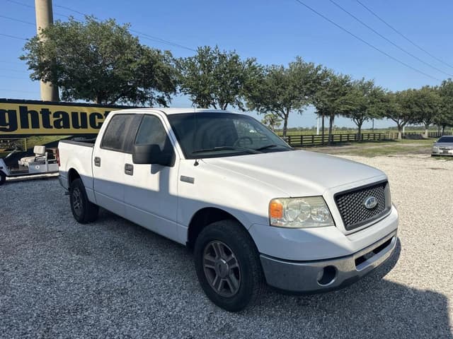 Image of Ford F-150 equipment image 3