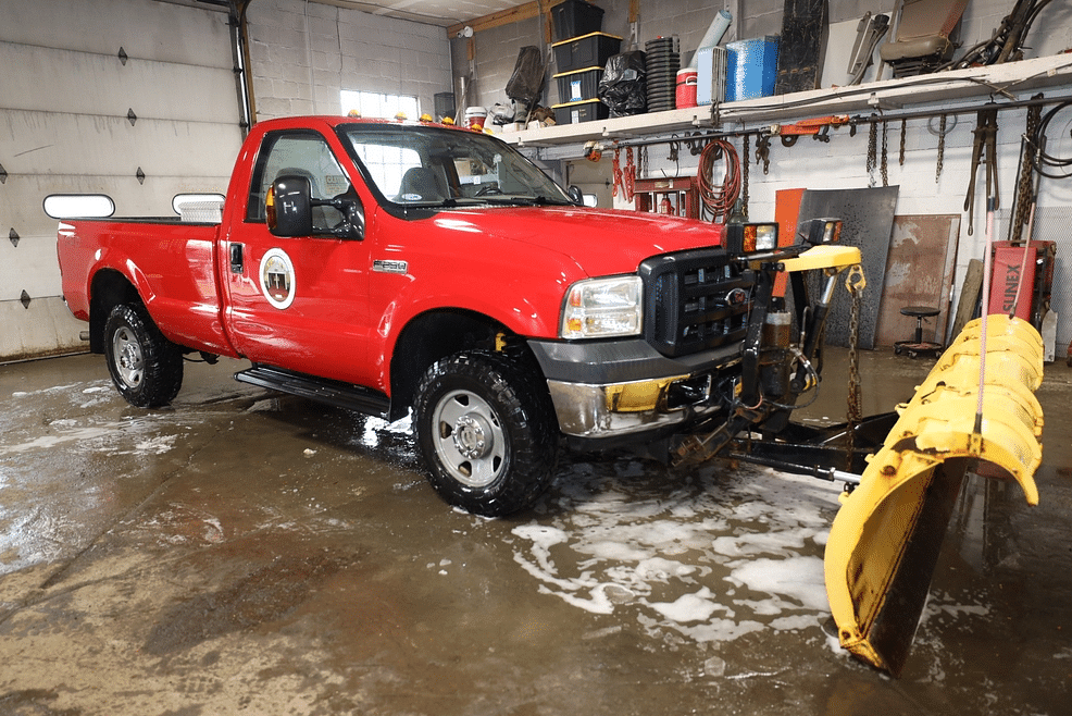 Image of Ford F-250 Primary image