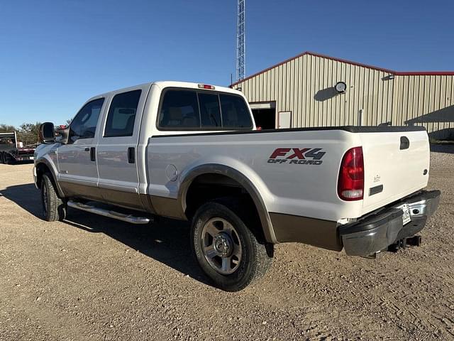 Image of Ford F-250 equipment image 2