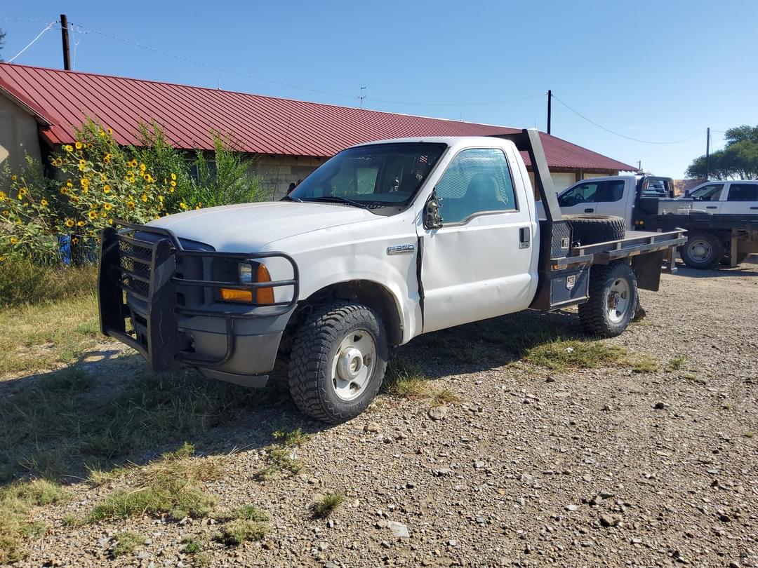 Image of Ford F-250 Primary image