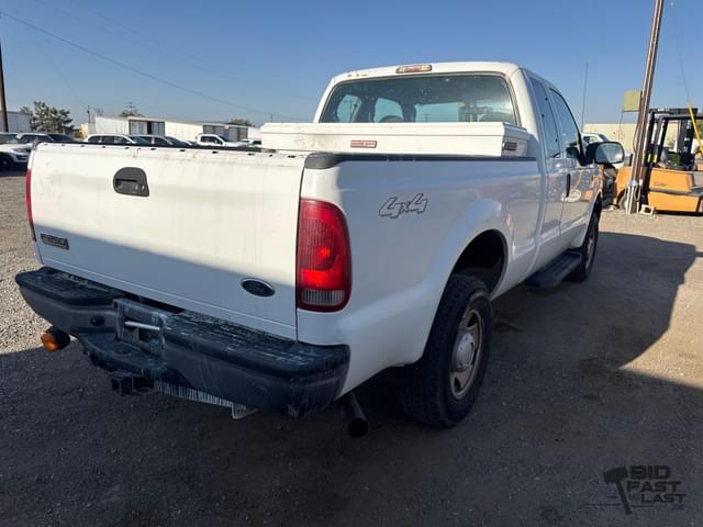 Image of Ford F-250 equipment image 4