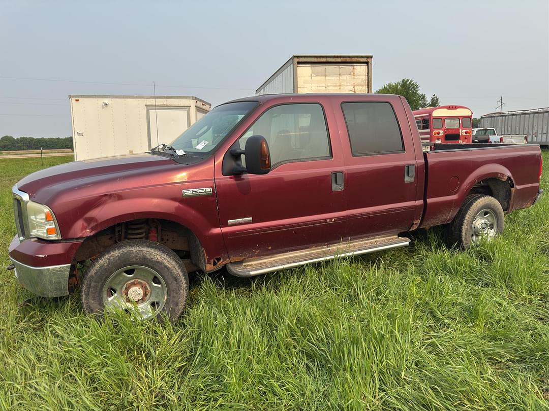 Image of Ford F-250 Primary image