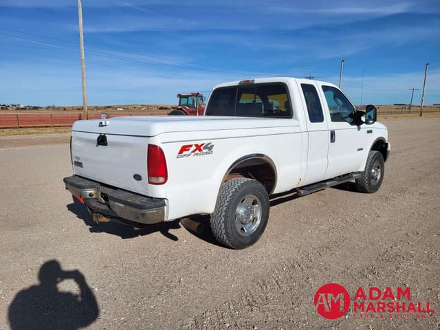 Image of Ford F-250 equipment image 2