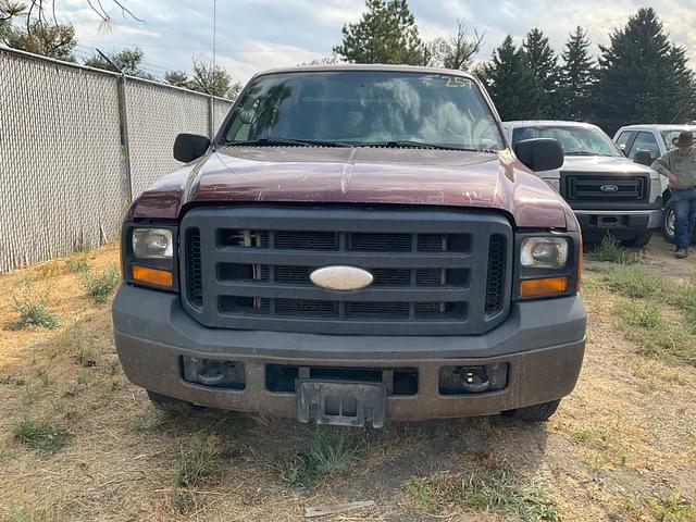 Image of Ford F-250 equipment image 1