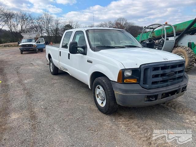 Image of Ford F-250 equipment image 3