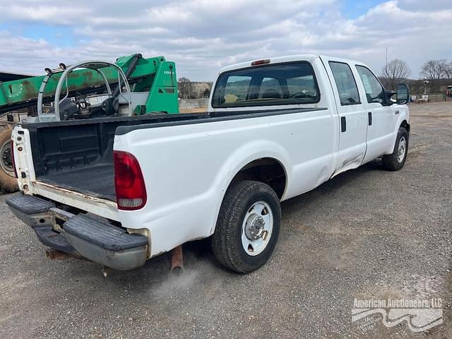 Image of Ford F-250 equipment image 2