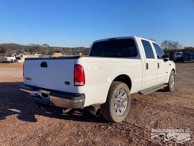 Image of Ford F-250 equipment image 3