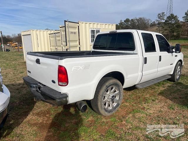 Image of Ford F-250 equipment image 2