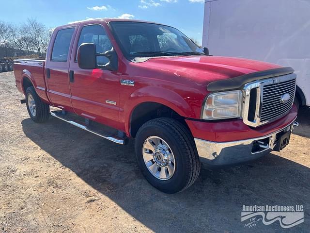 Image of Ford F-250 equipment image 3