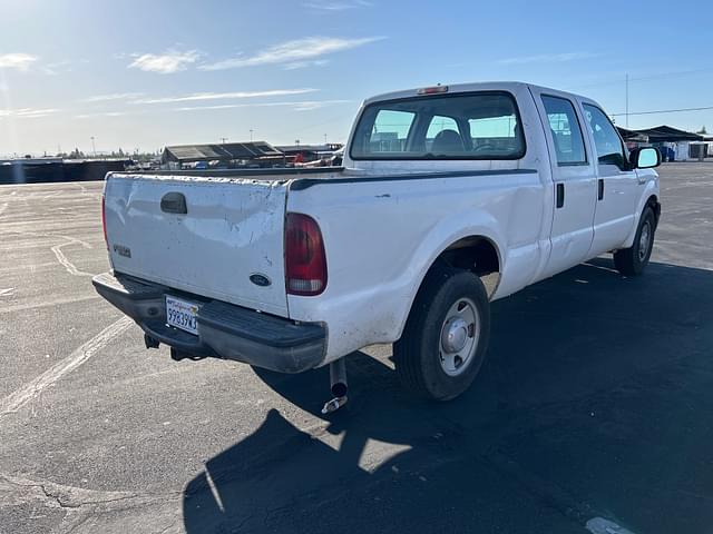 Image of Ford F-250 equipment image 3