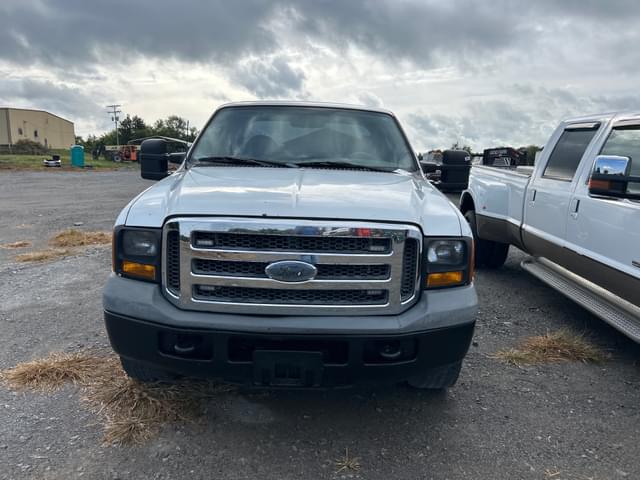 Image of Ford F-250 equipment image 1