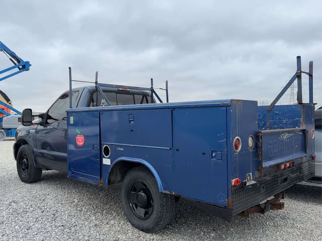 Image of Ford F-250 equipment image 4