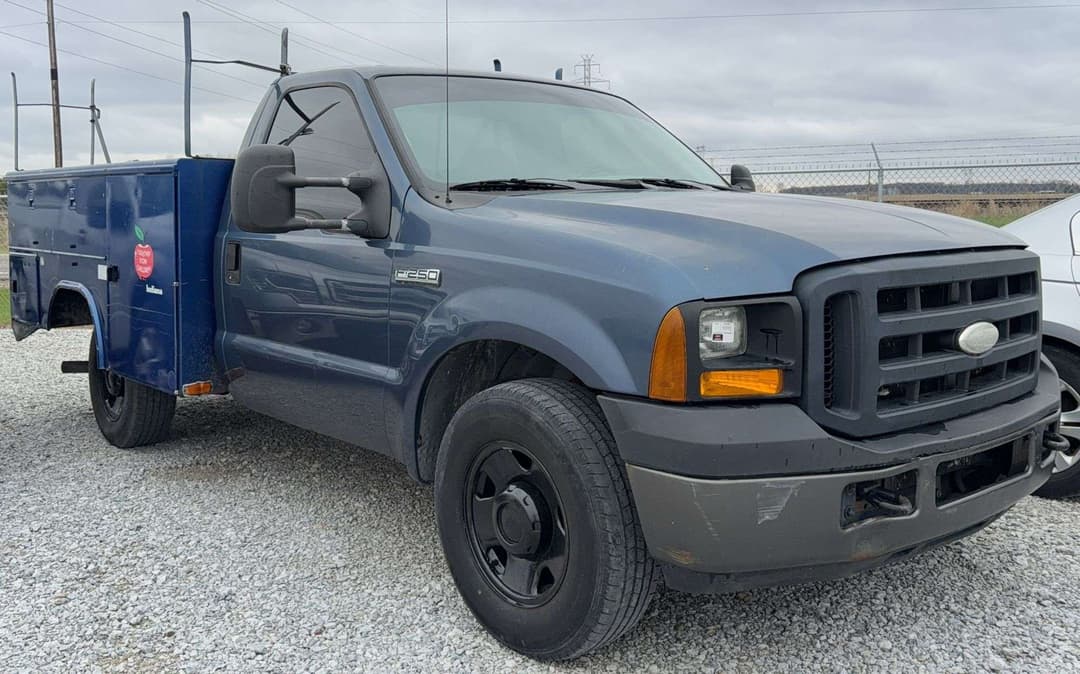 Image of Ford F-250 Primary image