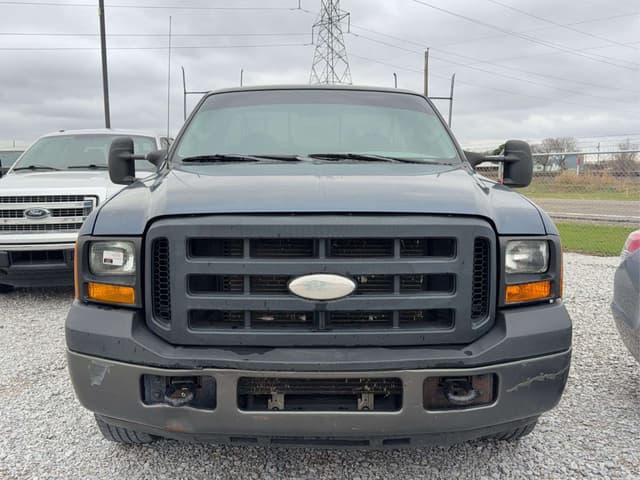 Image of Ford F-250 equipment image 2