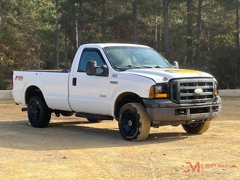 2006 Ford F-250 Equipment Image0