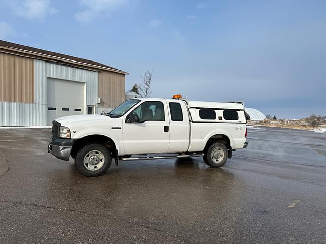 Image of Ford F-250 equipment image 1