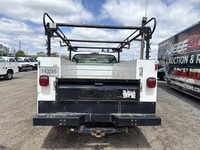 Image of Ford F-250 equipment image 2