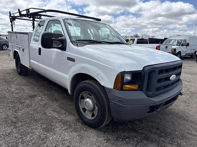 Image of Ford F-250 equipment image 4