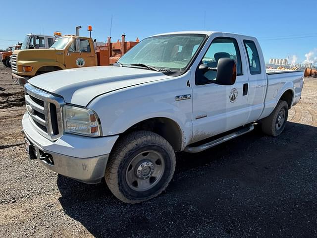 Image of Ford F-250 equipment image 1