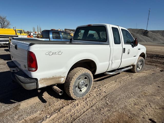 Image of Ford F-250 equipment image 2