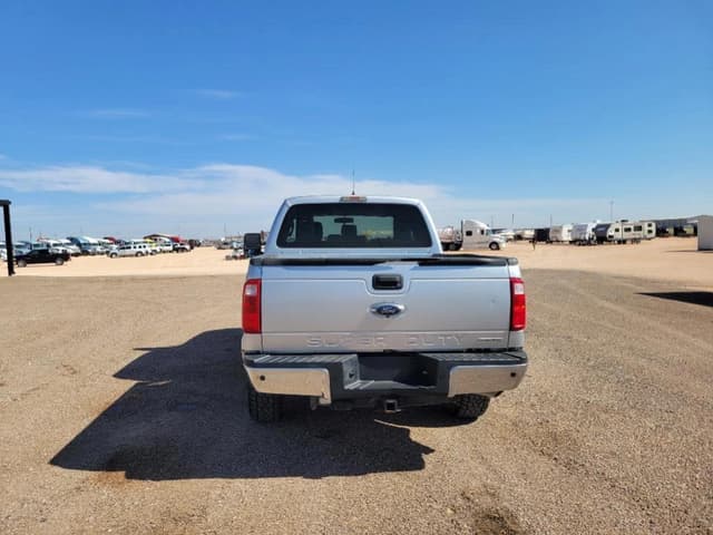 Image of Ford F-250 equipment image 3