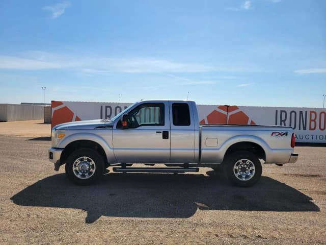 Image of Ford F-250 equipment image 1