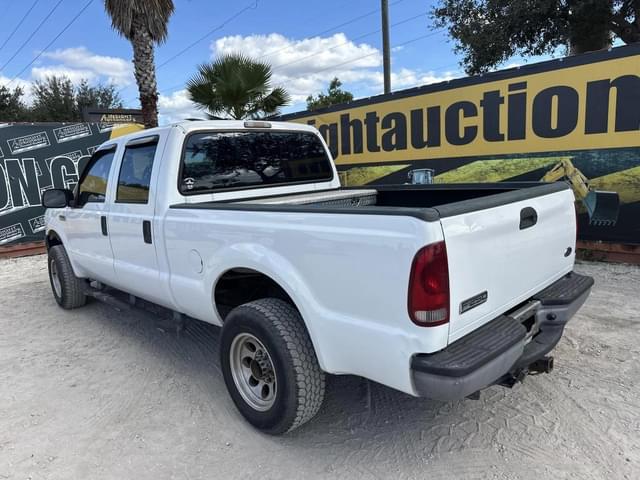 Image of Ford F-250 equipment image 1