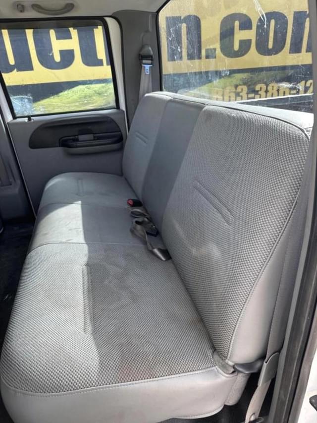 Image of Ford F-250 equipment image 4