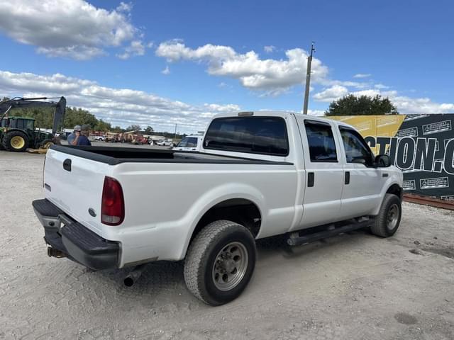 Image of Ford F-250 equipment image 2