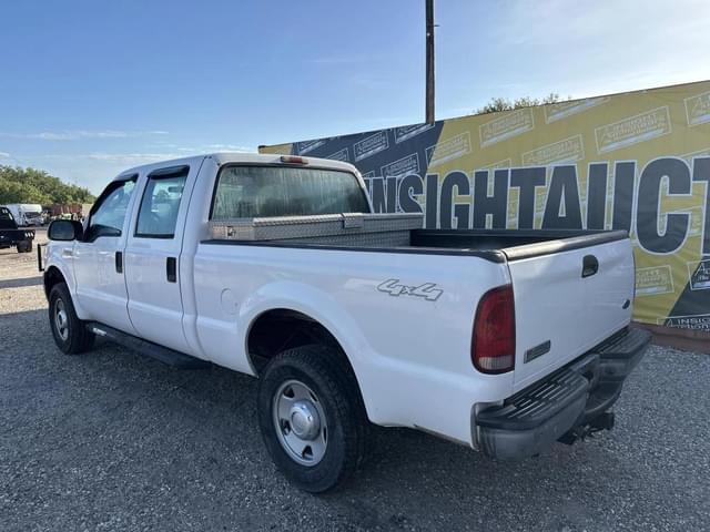 Image of Ford F-250 equipment image 1