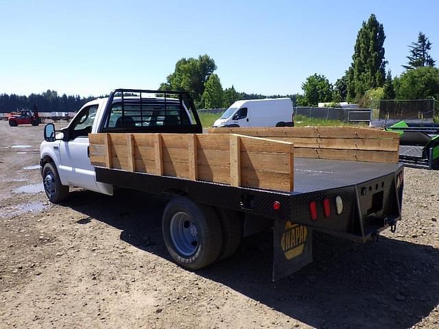 Image of Ford F-350 equipment image 4